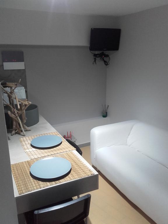 Jennys Apartment Preveza Buitenkant foto