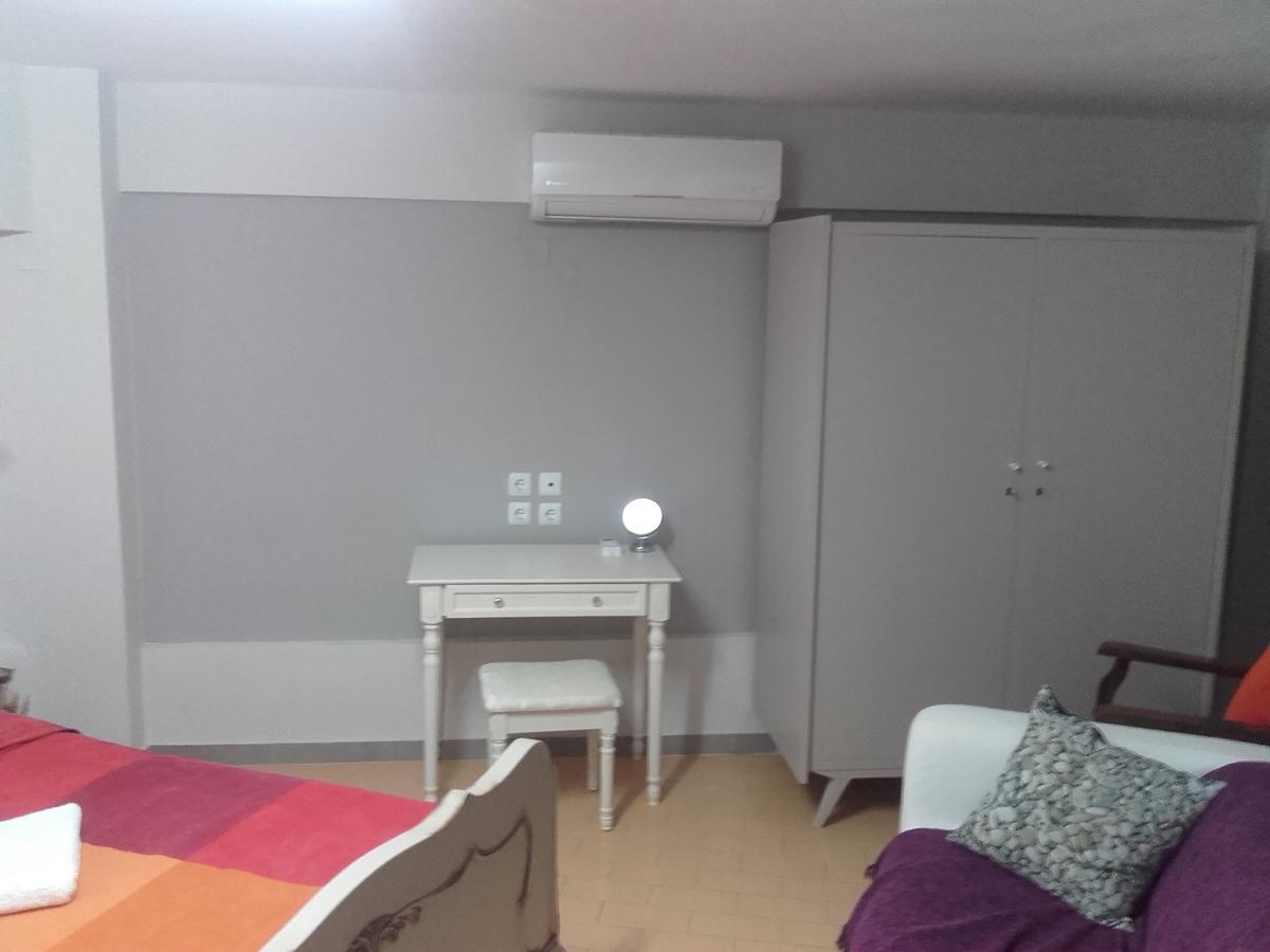 Jennys Apartment Preveza Buitenkant foto